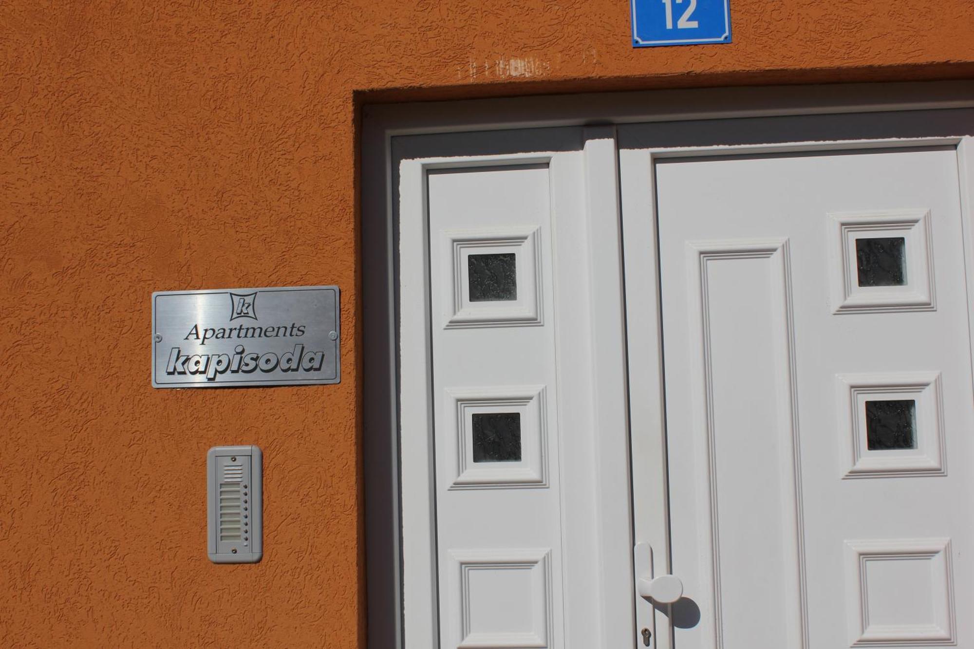 Apartments Kapisoda Τσέτινιε Εξωτερικό φωτογραφία
