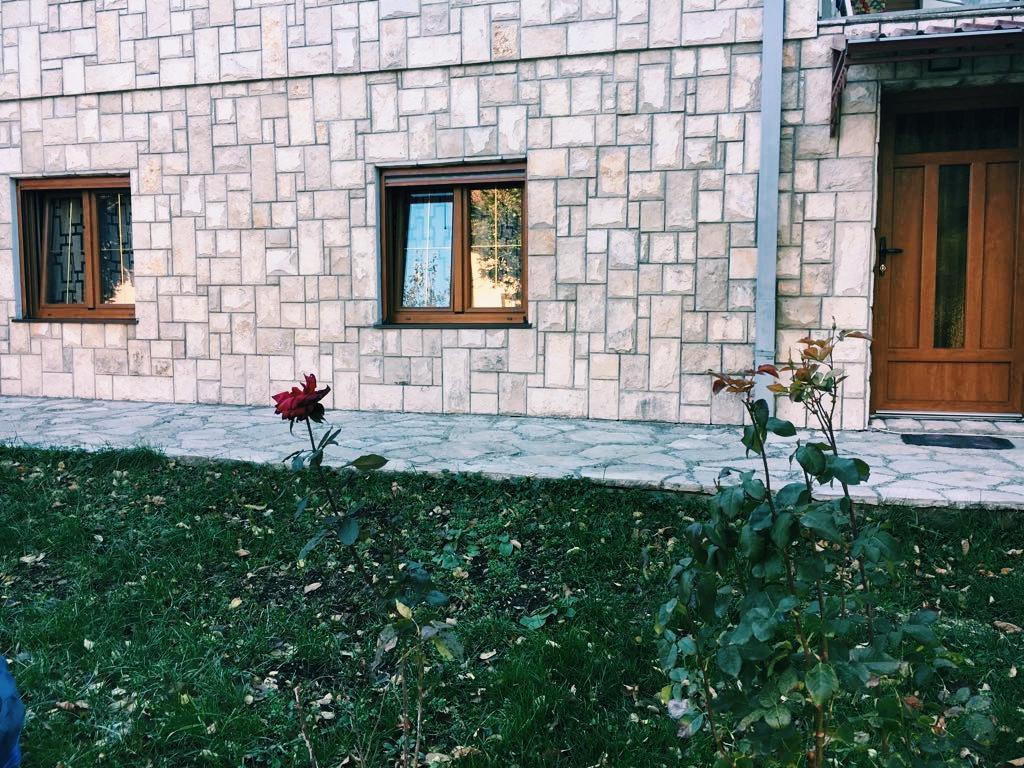 Apartments Kapisoda Τσέτινιε Εξωτερικό φωτογραφία