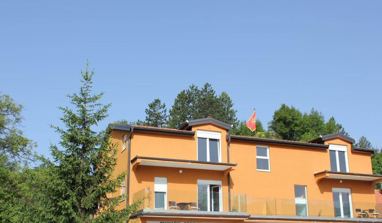 Apartments Kapisoda Τσέτινιε Εξωτερικό φωτογραφία