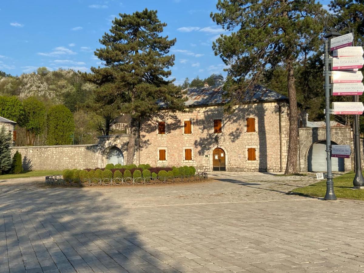 Apartments Kapisoda Τσέτινιε Εξωτερικό φωτογραφία